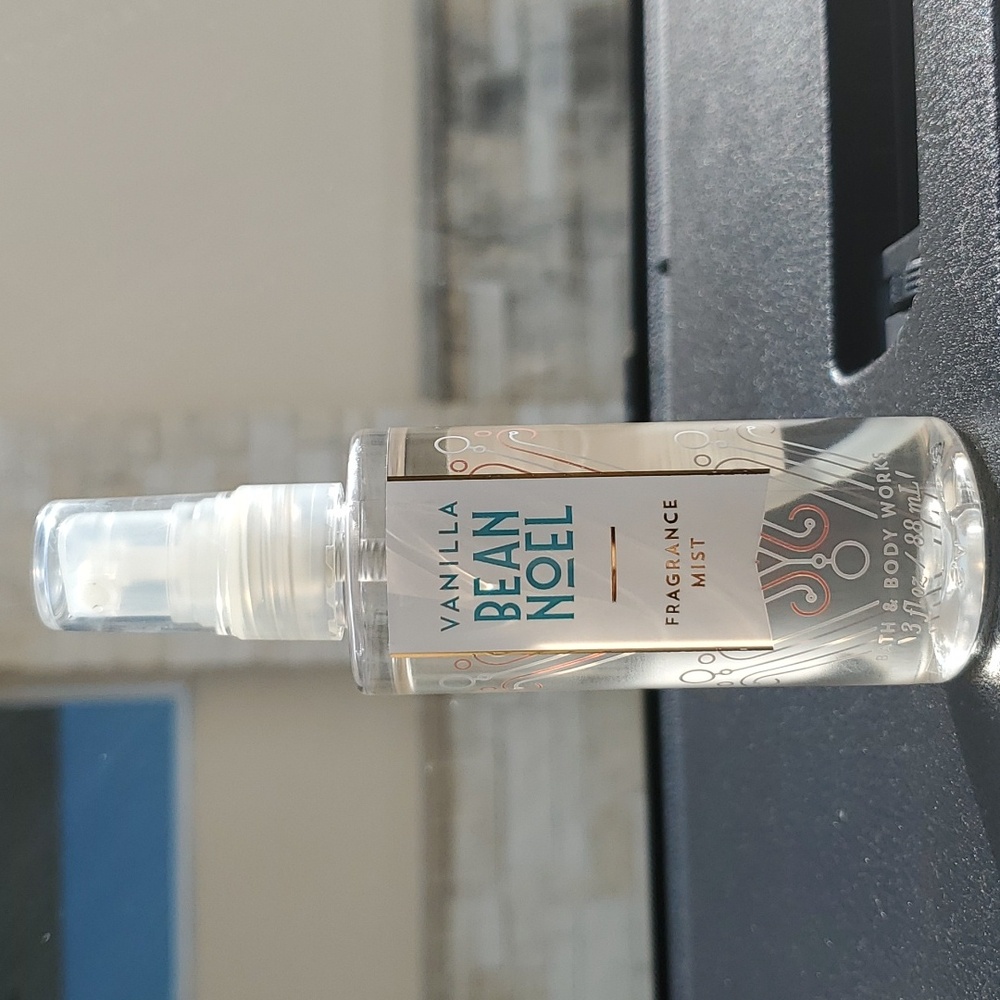Bath & Body Works Vanilla Bean Noel Mist